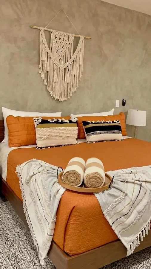 Urban Towers - Brand New Contemporary Apartment In Downtown 신데 델 카르멘 0*,