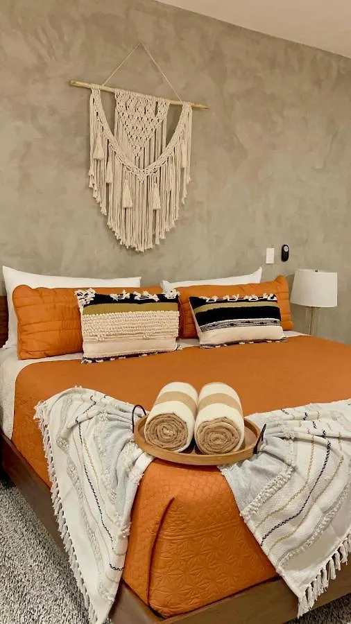 Urban Towers - Brand New Contemporary Apartment In Downtown Playa del Carmen Apartmanhotel